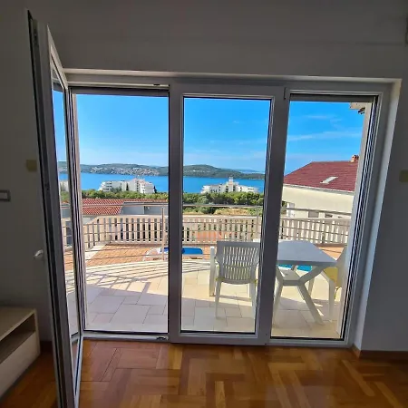 Villa Luciana Trogir Exterior photo
