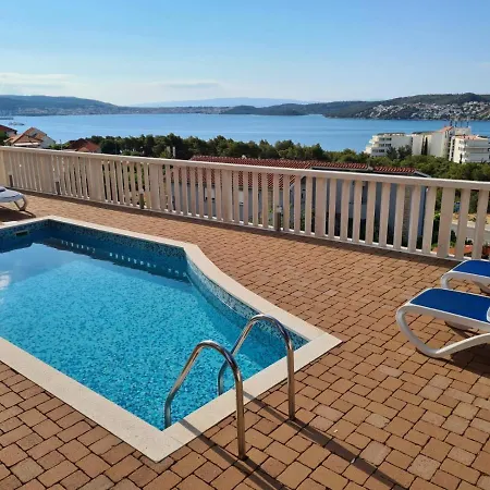 Villa Luciana Trogir Exterior photo