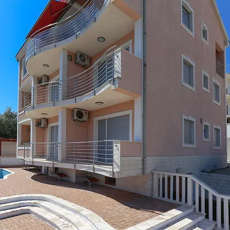 Villa Luciana Trogir Exterior photo