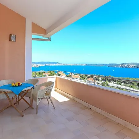 Villa Luciana Trogir Exterior photo